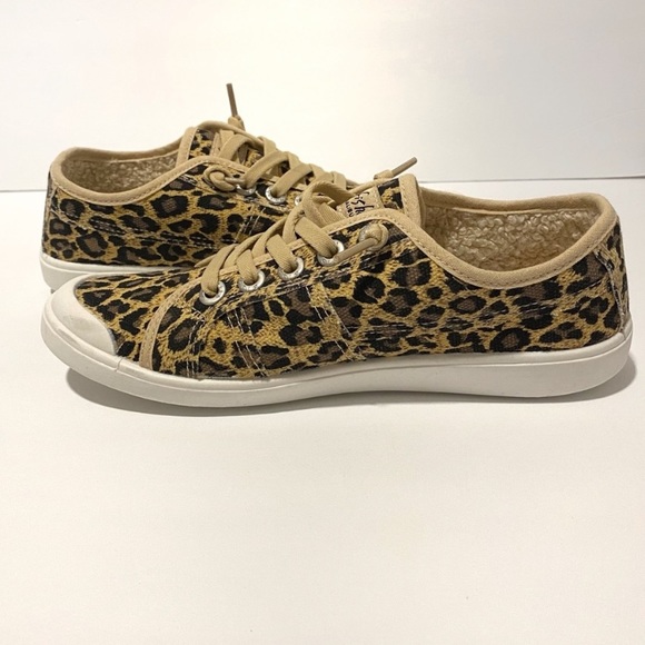 Blowfish Vesper Canvas Kitty Kat Leopard Sneakers - Picture 2 of 14